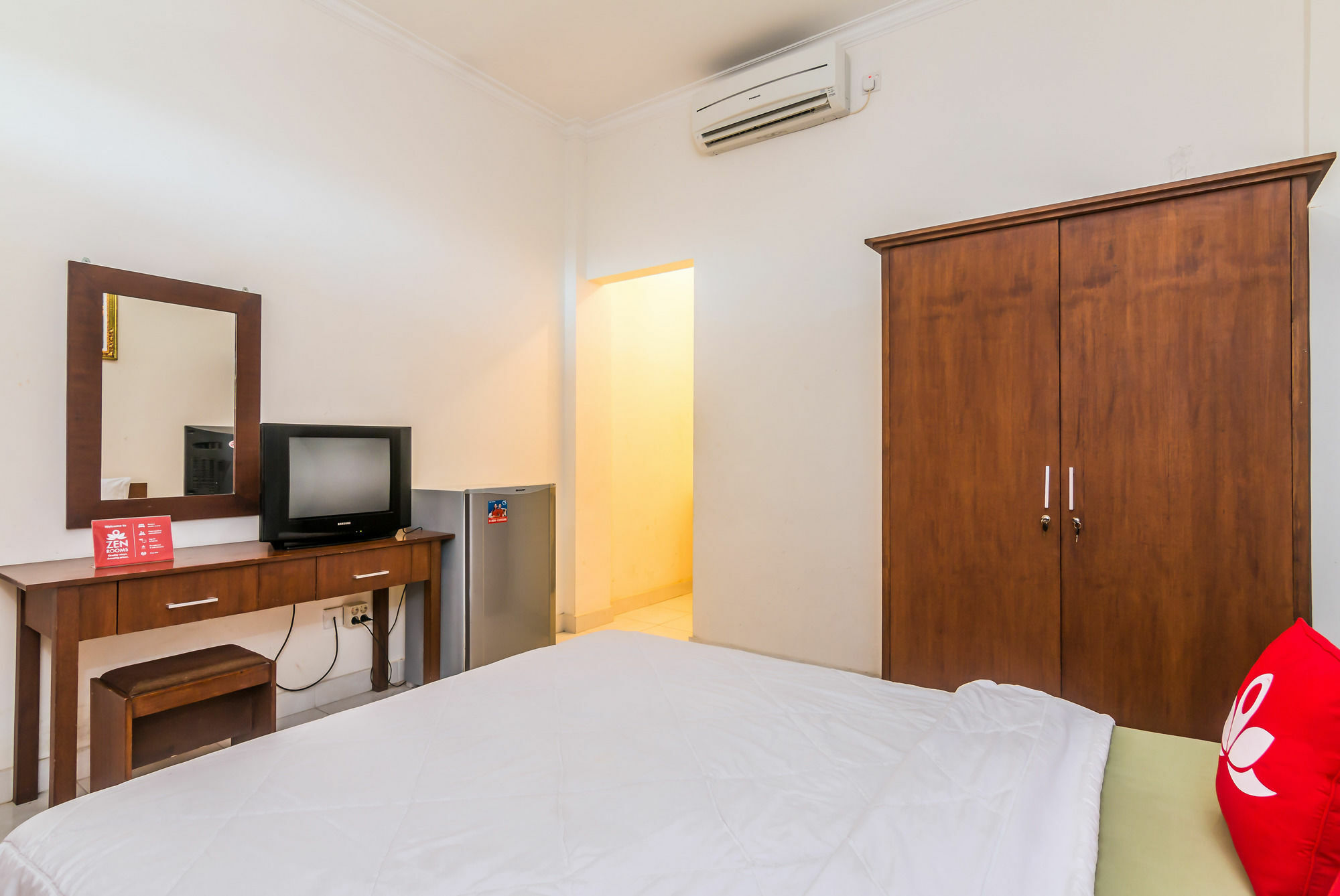 Zen Rooms Basic Kuta Kubu Anyar Exterior foto