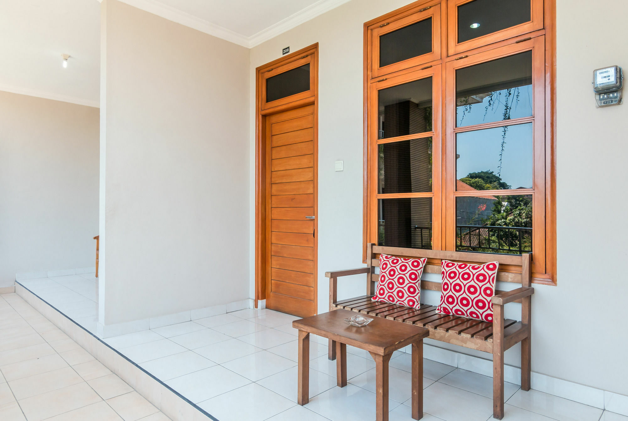 Zen Rooms Basic Kuta Kubu Anyar Exterior foto